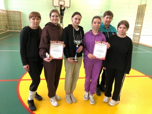В Севске прошло Первенство района по волейболу среди женских команд
