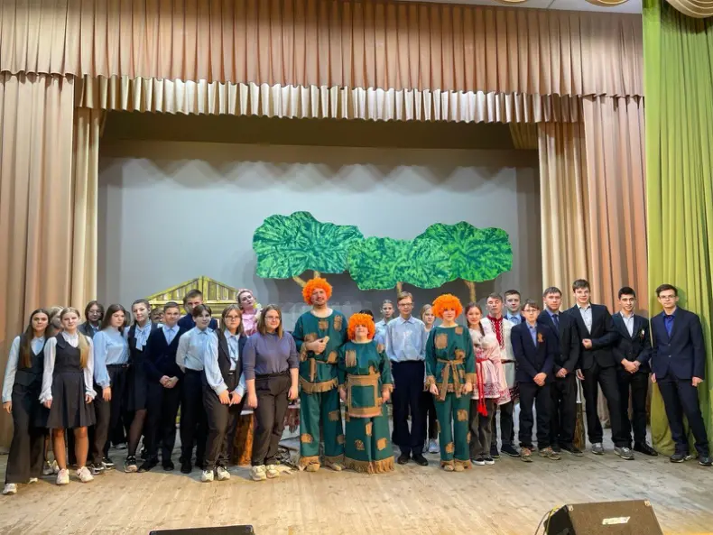 В культурно-досуговом центре Севского района прошла премьера спектакля Валентина Афонина «Мымренок»