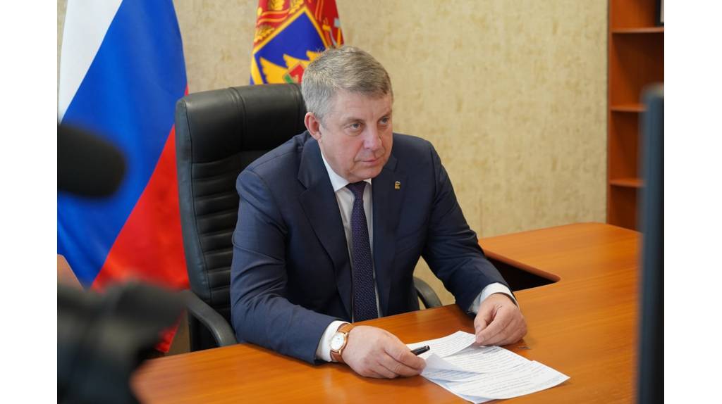 Александр Богомаз призвал брянцев не выходить на минные поля в приграничье