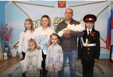 После рождения сына брянский боец СВО Максим Марченков вернулся с передовой