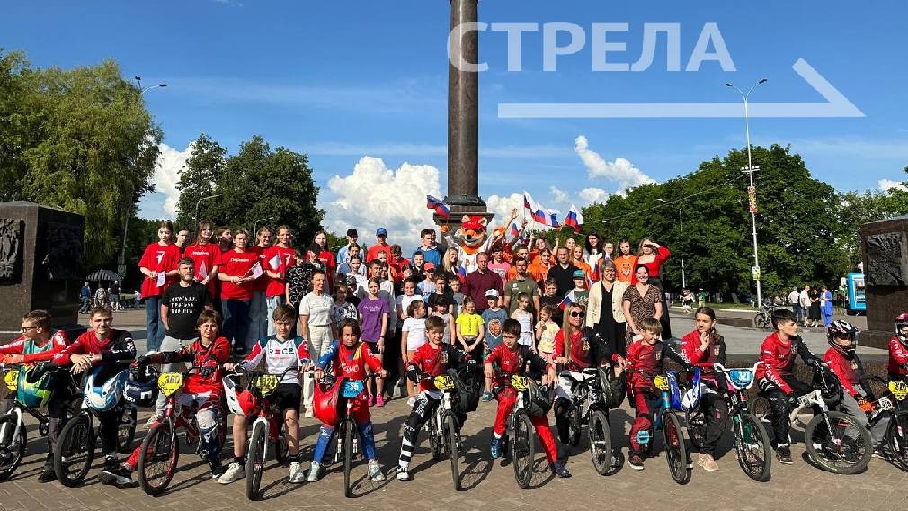 Брянск принял участников патриотического забега «Как ковалась Победа»