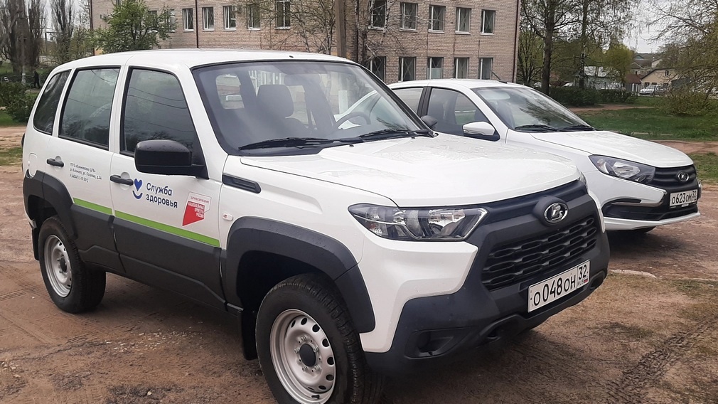 Новые машины улучшают медицинское обслуживание в Брянской области