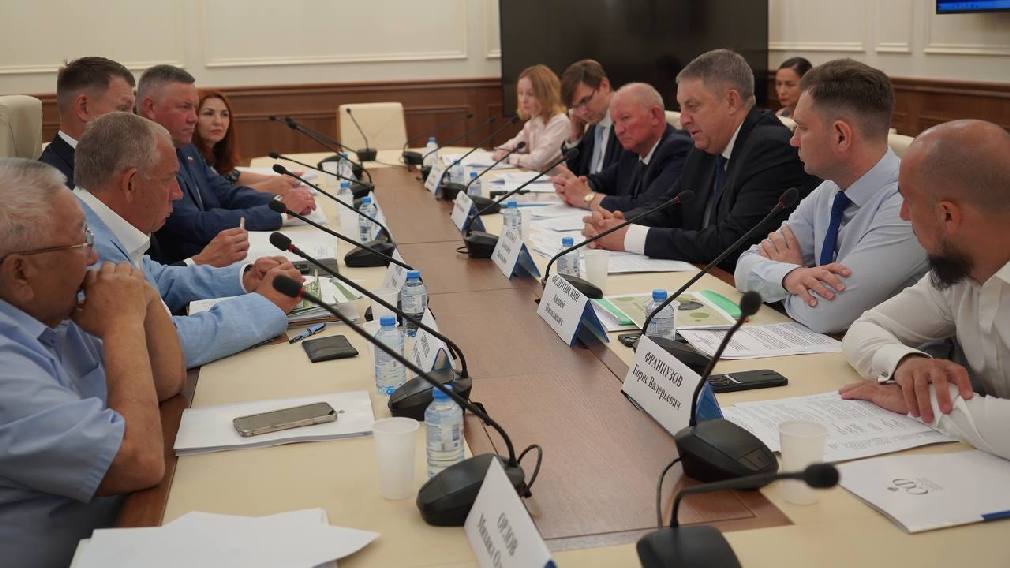 Александр Богомаз провел рабочую встречу с Александром Двойных