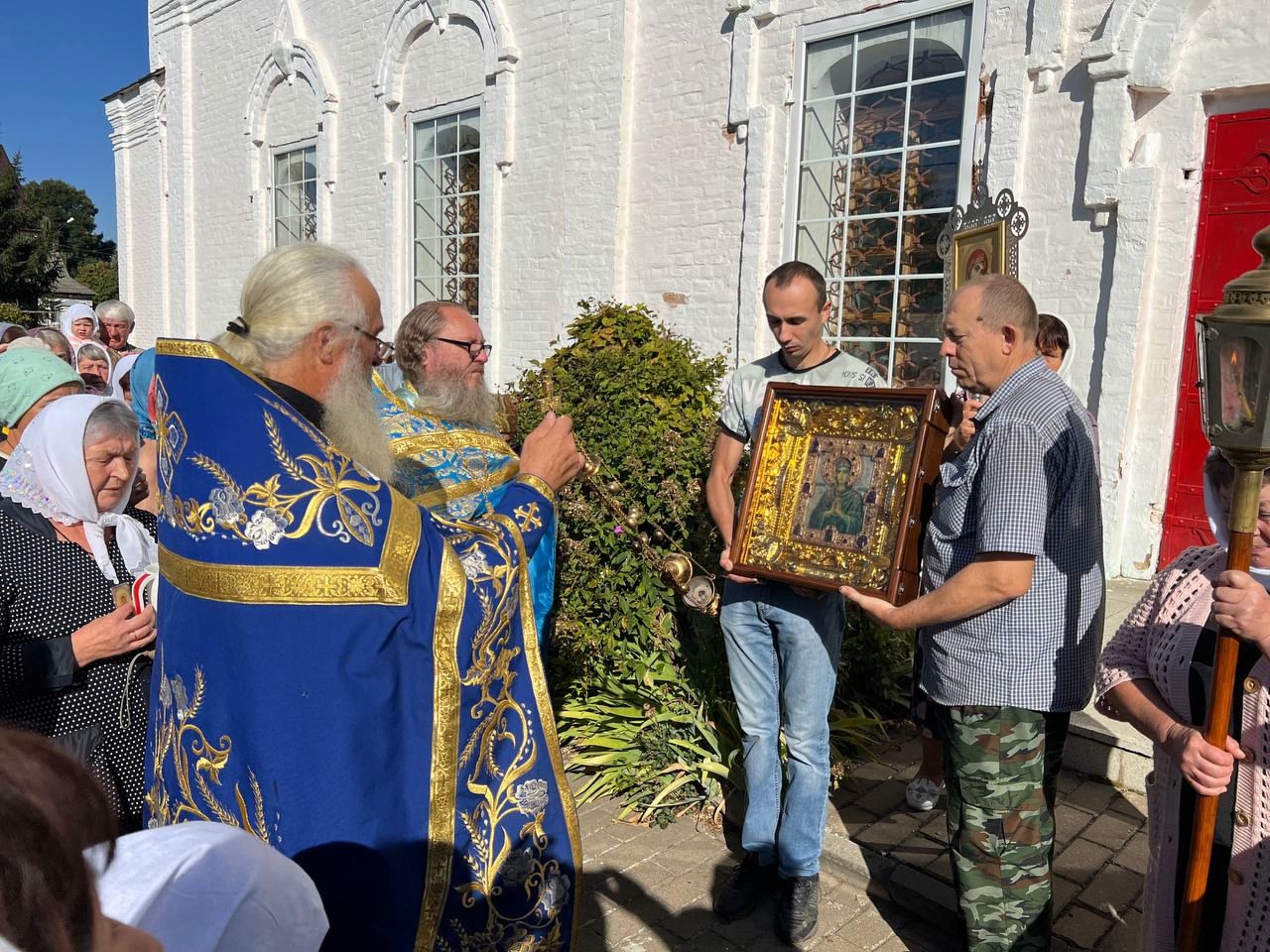 Чудотворная мироточивая икона Божией Матери «Умягчение злых сердец» прибыла на Брянскую землю