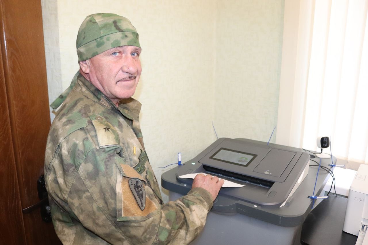 На выборах в Севске проголосовал участник СВО Иван Иванович Гречишкин