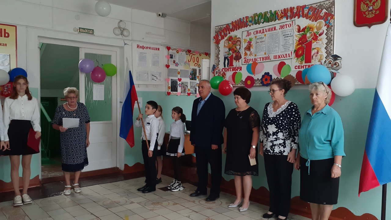 В Берестокской и Голышинской школах Севского района состоялось торжественное открытие центров «Точка роста»