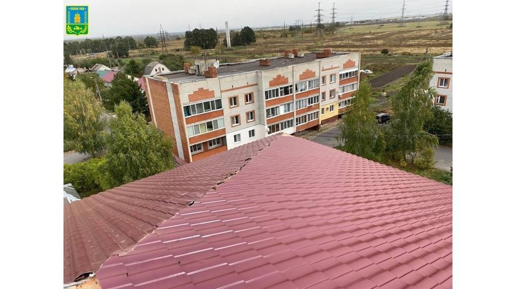 В Брянской межрайонной больнице идет ремонт кровли