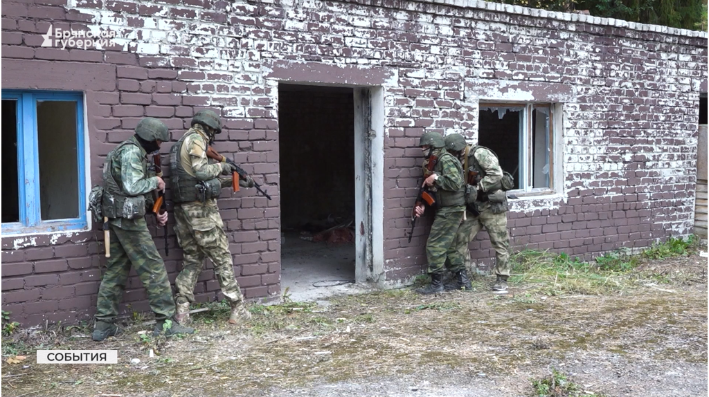 Губернатор Брянщины Александр Богомаз подчеркнул, что Родине нужна помощь каждого