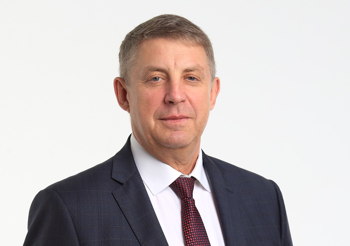 Александр Богомаз поздравил с праздником брянских матерей