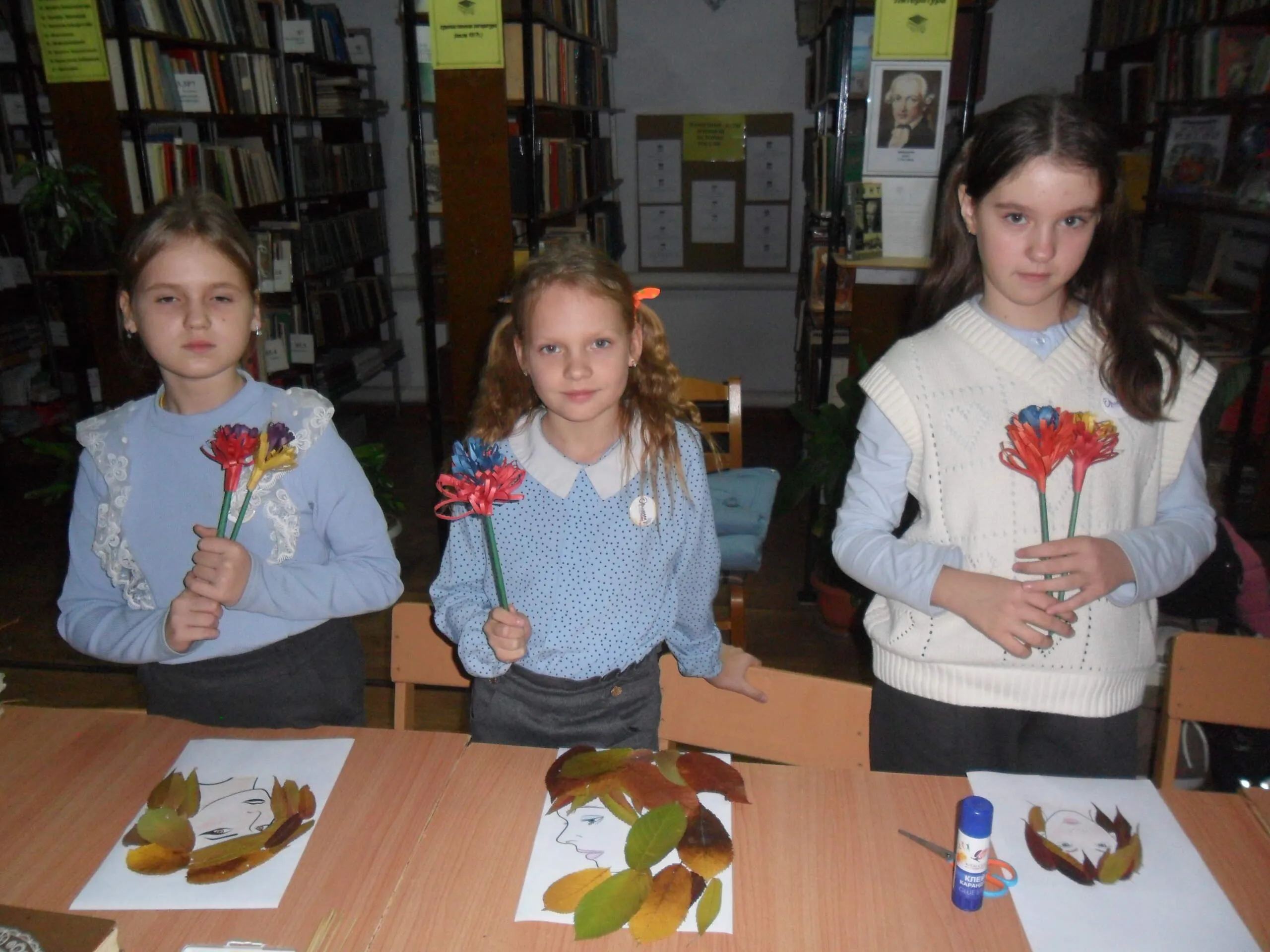 В Липницкой библиотеке прошёл мастер-класс «Единственной маме на свете!»