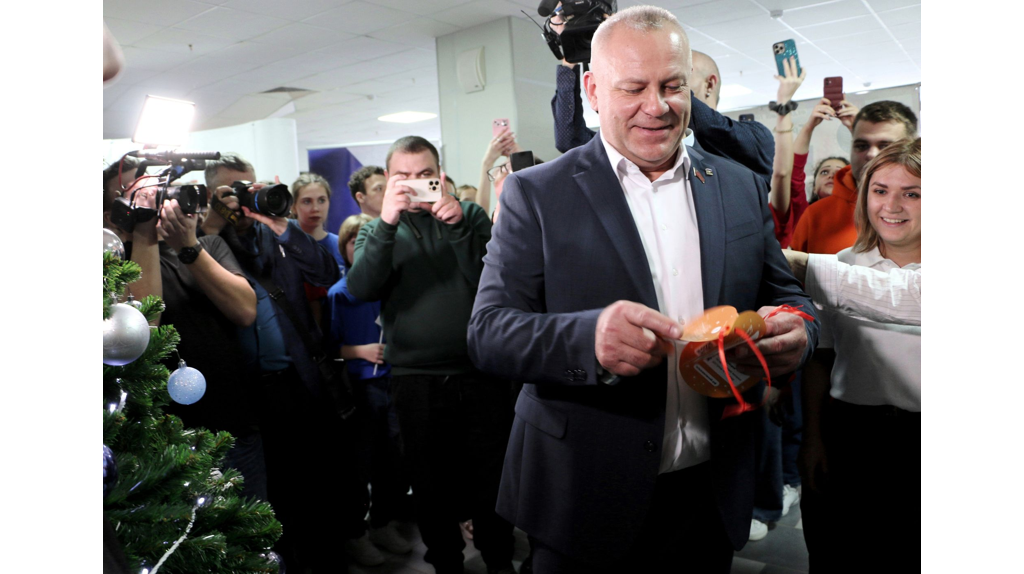 Спикер Брянской облдумы исполнит просьбы детей с «Елки желаний»