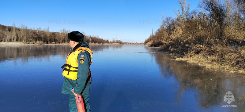 ГИМС информирует о безопасности на льду