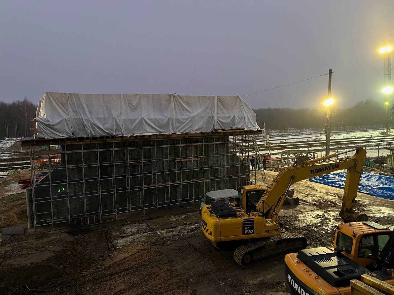 В Унече продолжается капитальный ремонт путепровода