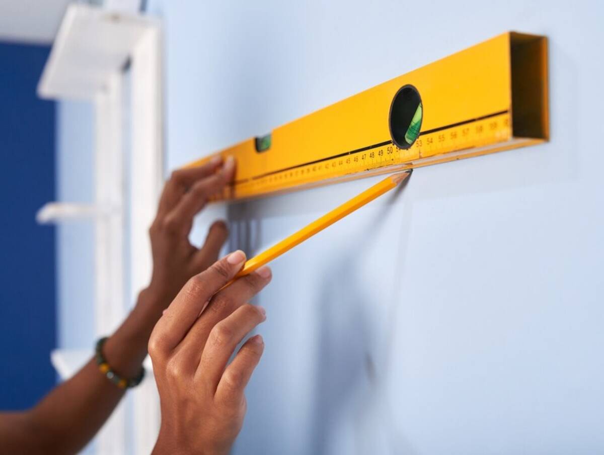 В Дубровском районе продолжается ремонт школы