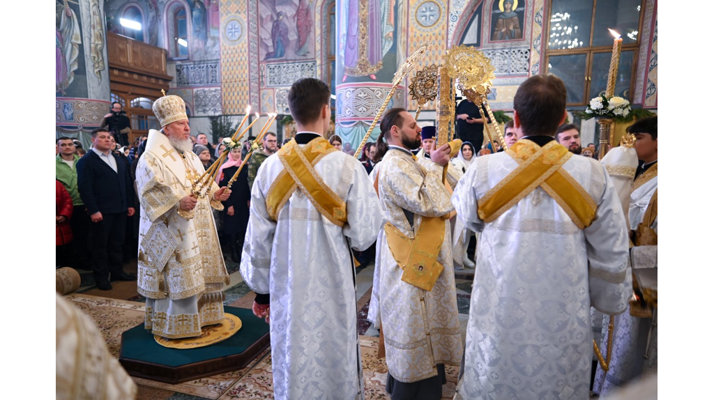 В Рождество Александр Богомаз поблагодарил брянское духовенство за помощь бойцам СВО