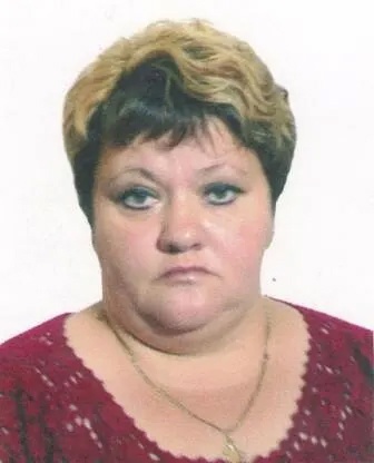 Заместитель начальника Севского участка Комаричского ДРСУч АО «Брянскавтодор» Надежда Валентиновна Синюкина высказала свое мнение о службе по контракту в Вооруженных силах РФ