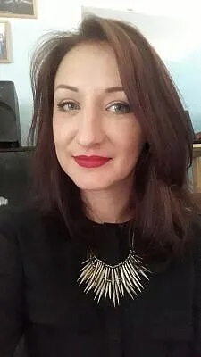 Директор МБУДО Севская детская школа искусств Ольга Петровна Филиппова высказала свое мнение о службе по контракту в Вооруженных силах РФ