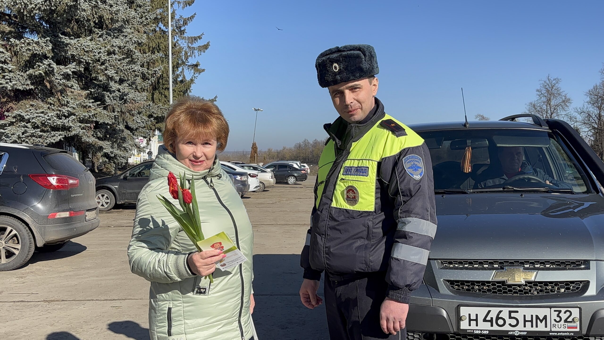Госавтоинспекция Брянской области по Севскому району провела акцию «8 марта в каждый дом»