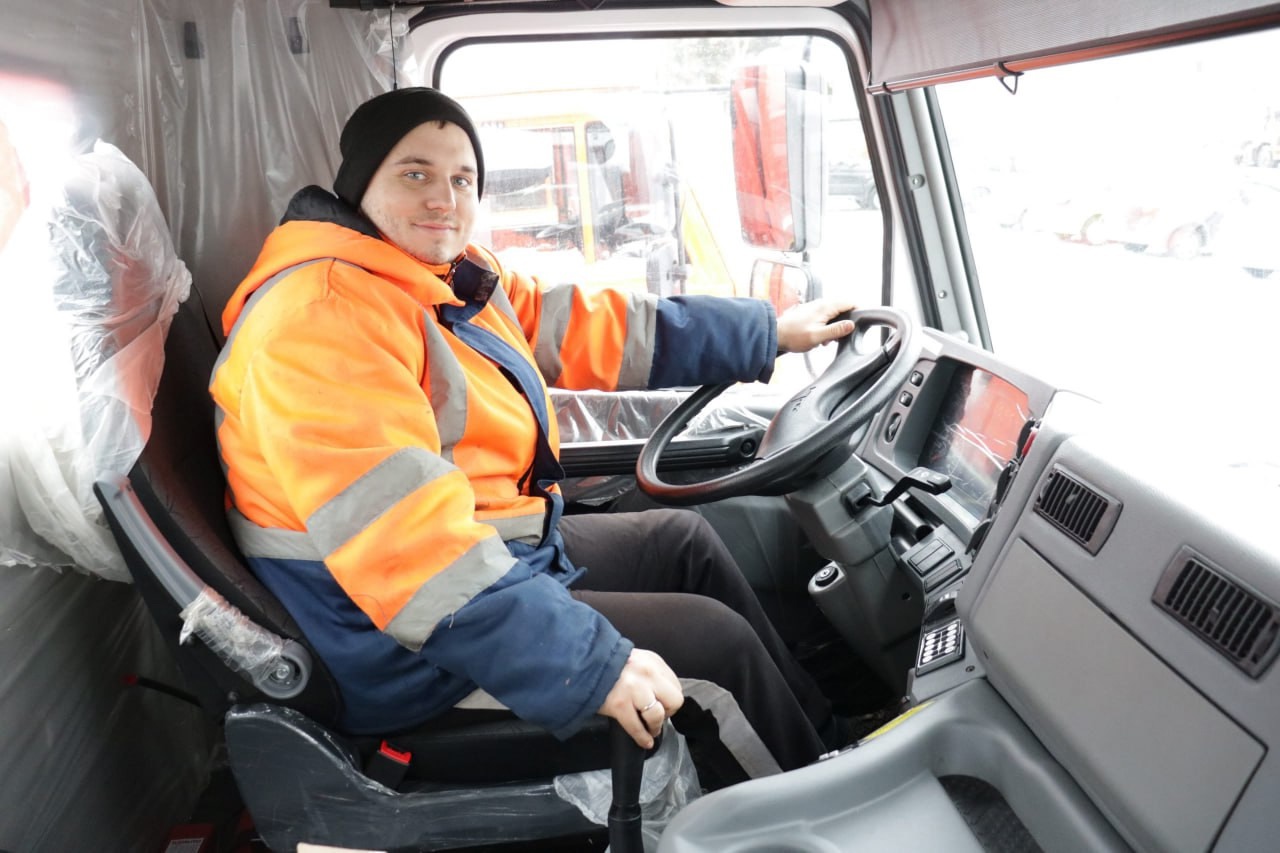 В Брянской области обновляют специализированную коммунальную технику