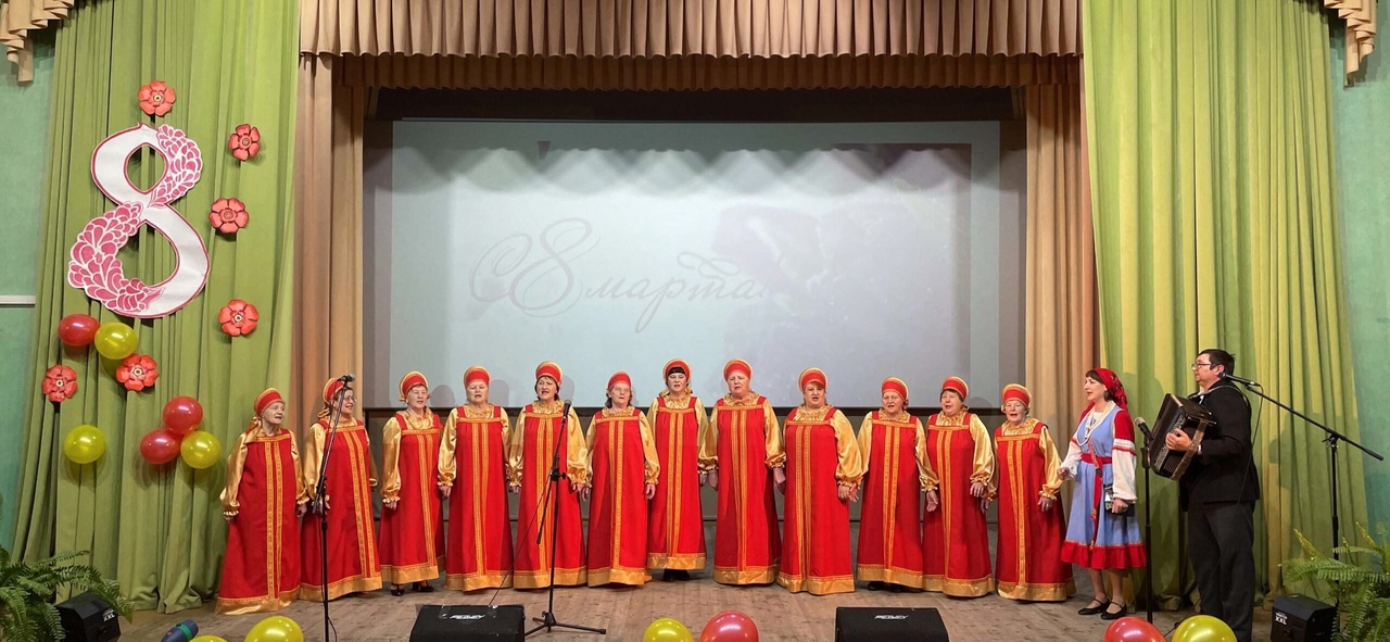 В Севске прошел концерт, посвященный Международному женскому дню