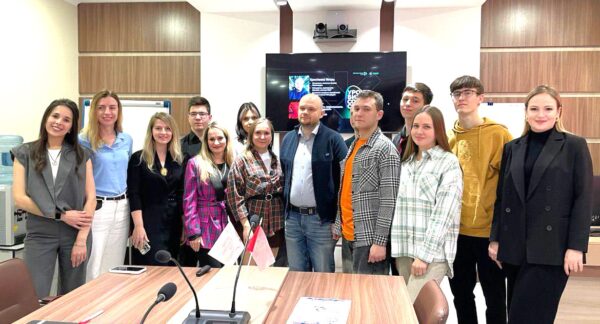 Пусть молодежь услышит: поддержку бизнеса на старте обсудили в «Мой бизнес»-Брянск