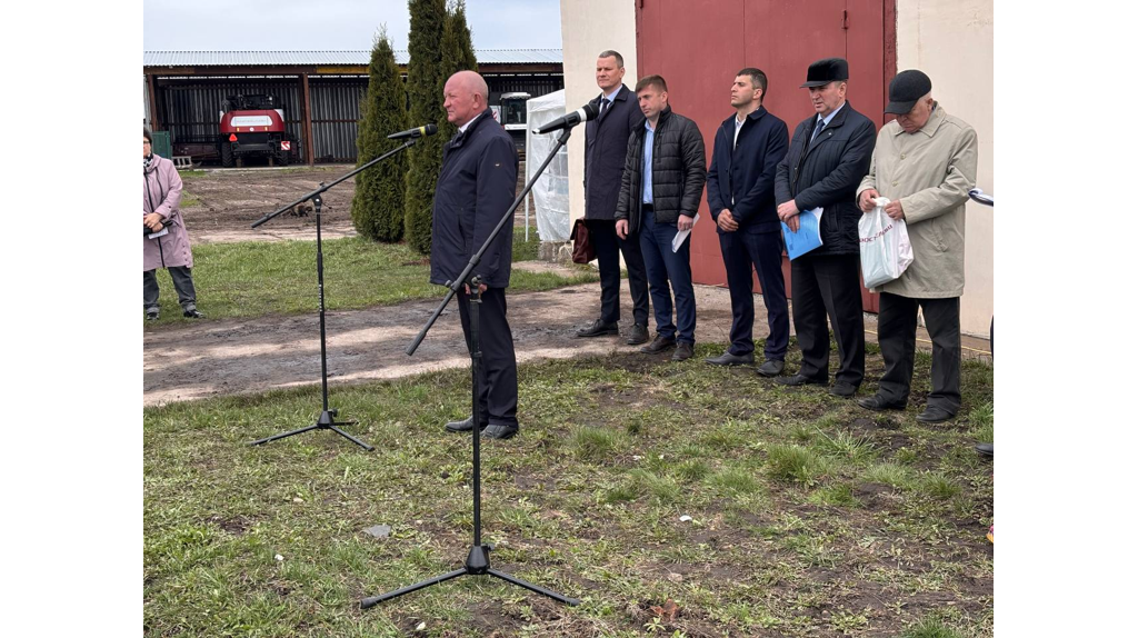 Брянские аграрии поделились опытом на полях Карачевского района