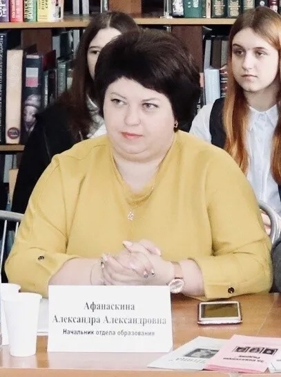 Начальник отдела образования администрации Севского района Александра Александровна Афанаскина выразила свое мнение о службе по контракту