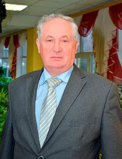 Председатель СПК «Союз» Иван Иванович Фокин выразил своё мнение о службе по контракту