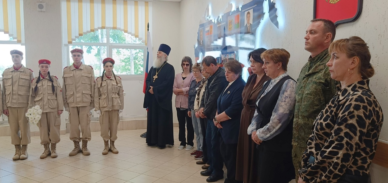 Семье погибшего участника СВО Андрея Курносенкова вручили орден Мужества