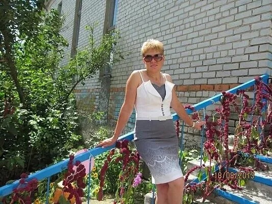 Глава Троебортновского сельского поселения Татьяна Борисочкина высказала свое мнение о службе по контракту в Вооруженных силах РФ