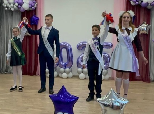 В школах Севского района прошли торжественные мероприятия, посвященные празднованию Последнего звонка