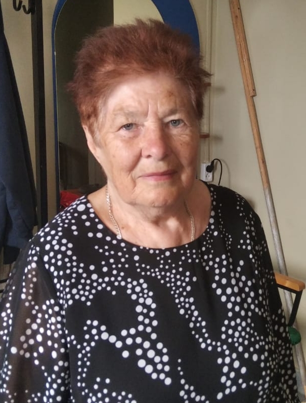 Женщина, которая наполнена светом