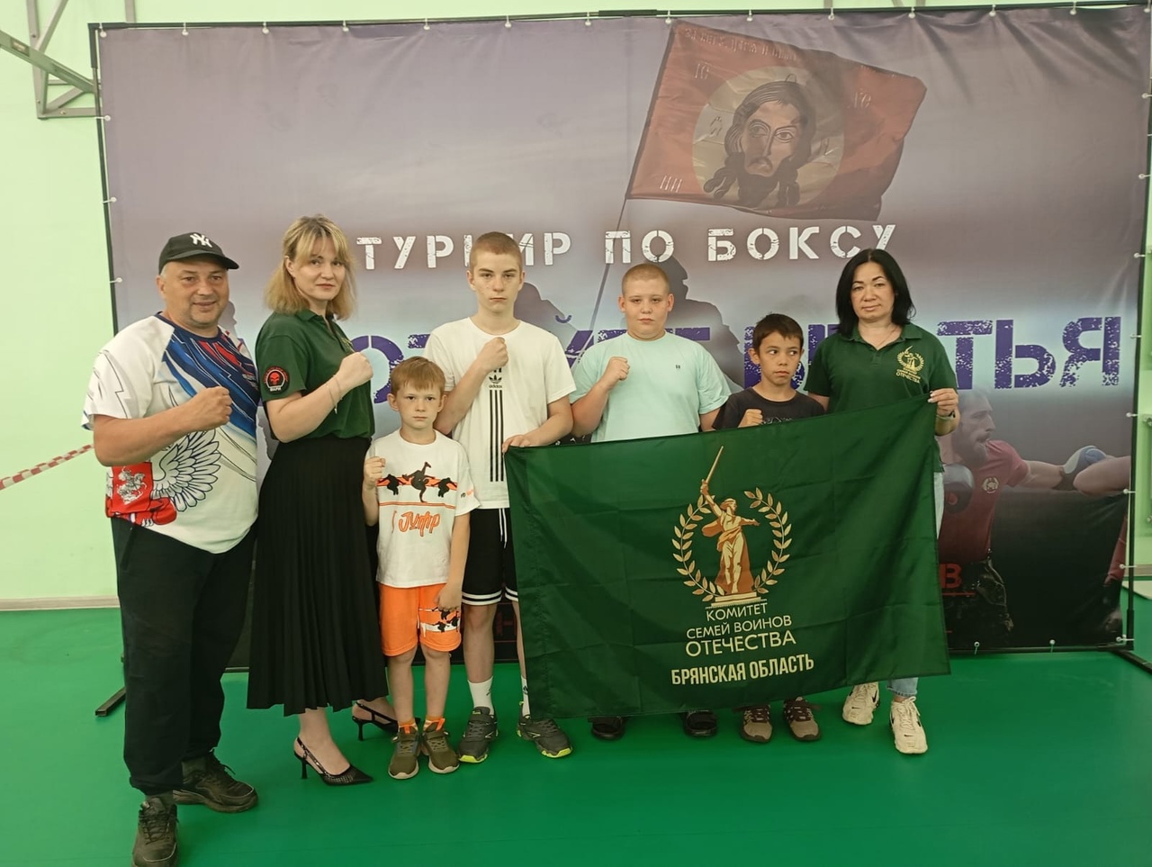 Юные севские боксеры успешно выступили на турнире в Комаричах