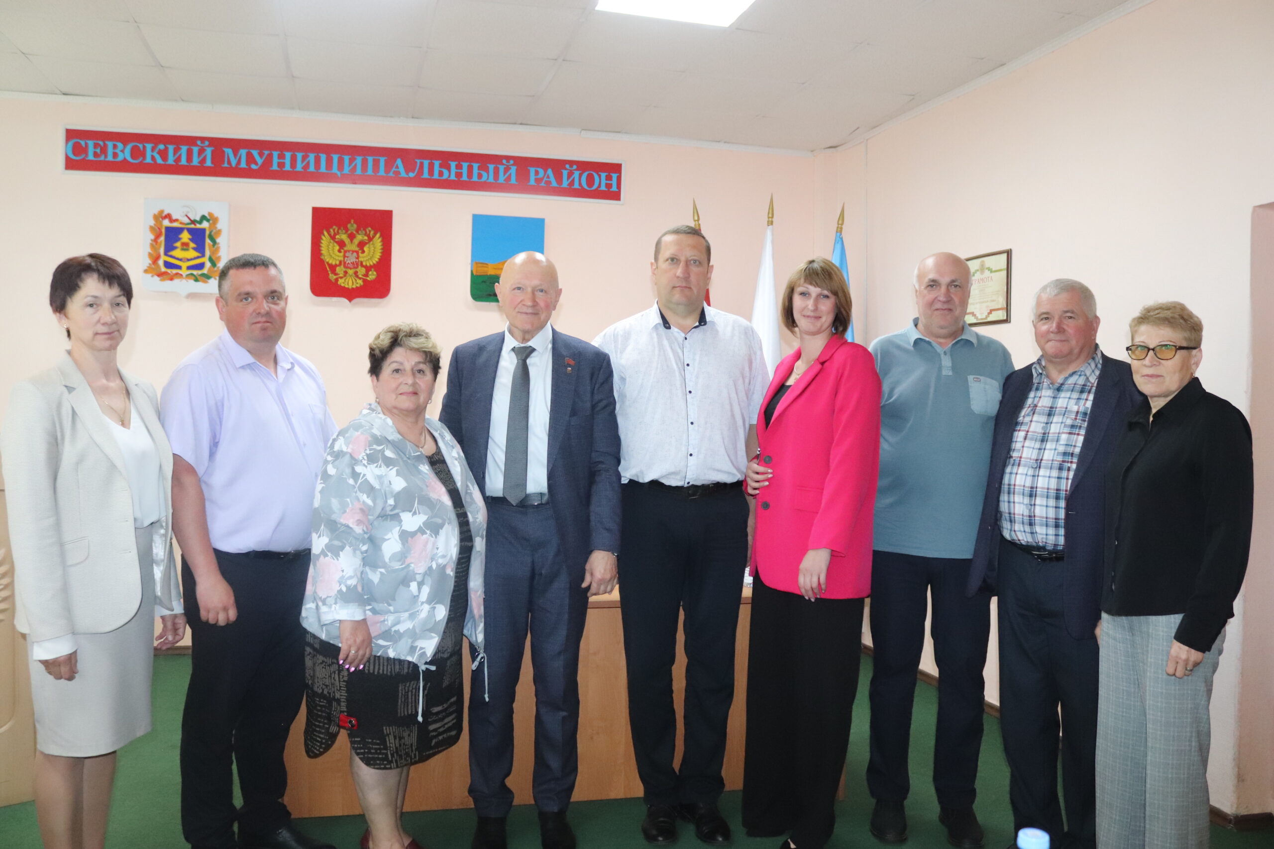 Владимир Михайлович Пронин провел прием граждан в городе Севске