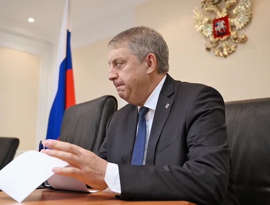 Путин поговорил по телефону с Белозеровым и Богомазом в связи с ЧП под Брянском