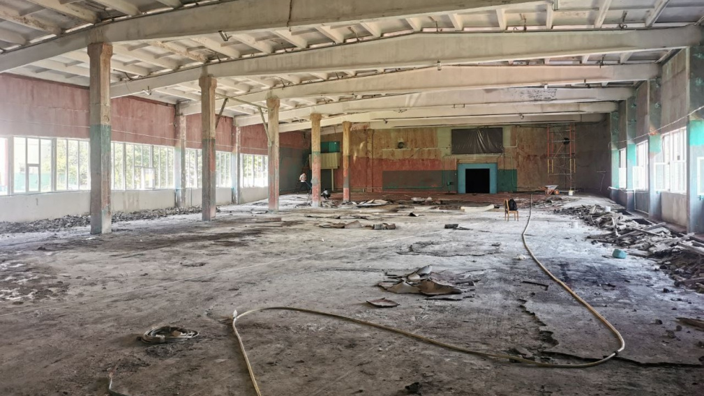 В Брянске идет капитальный ремонт стадиона и легкоатлетического манежа