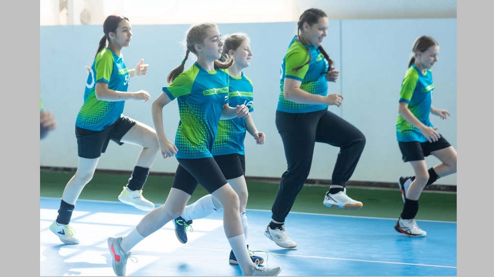 Пятеро брянских гандболисток поступили в «Школу чемпионов»