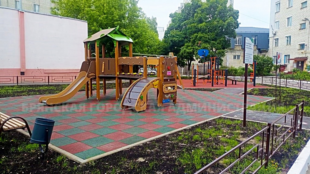 В Брянске завершился капремонт двора по улице Академика Королёва