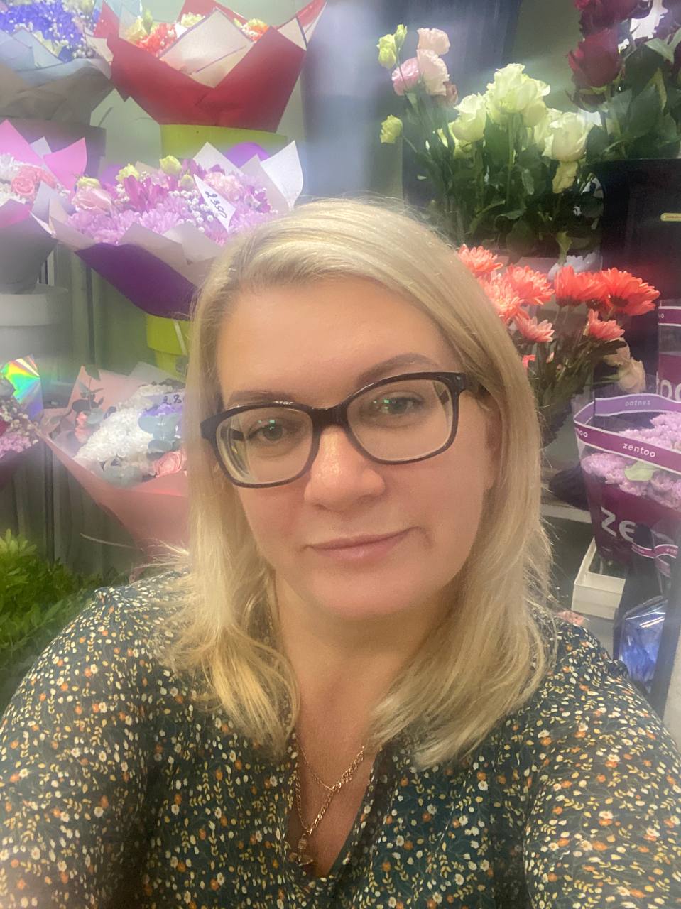 По ту сторону прилавка