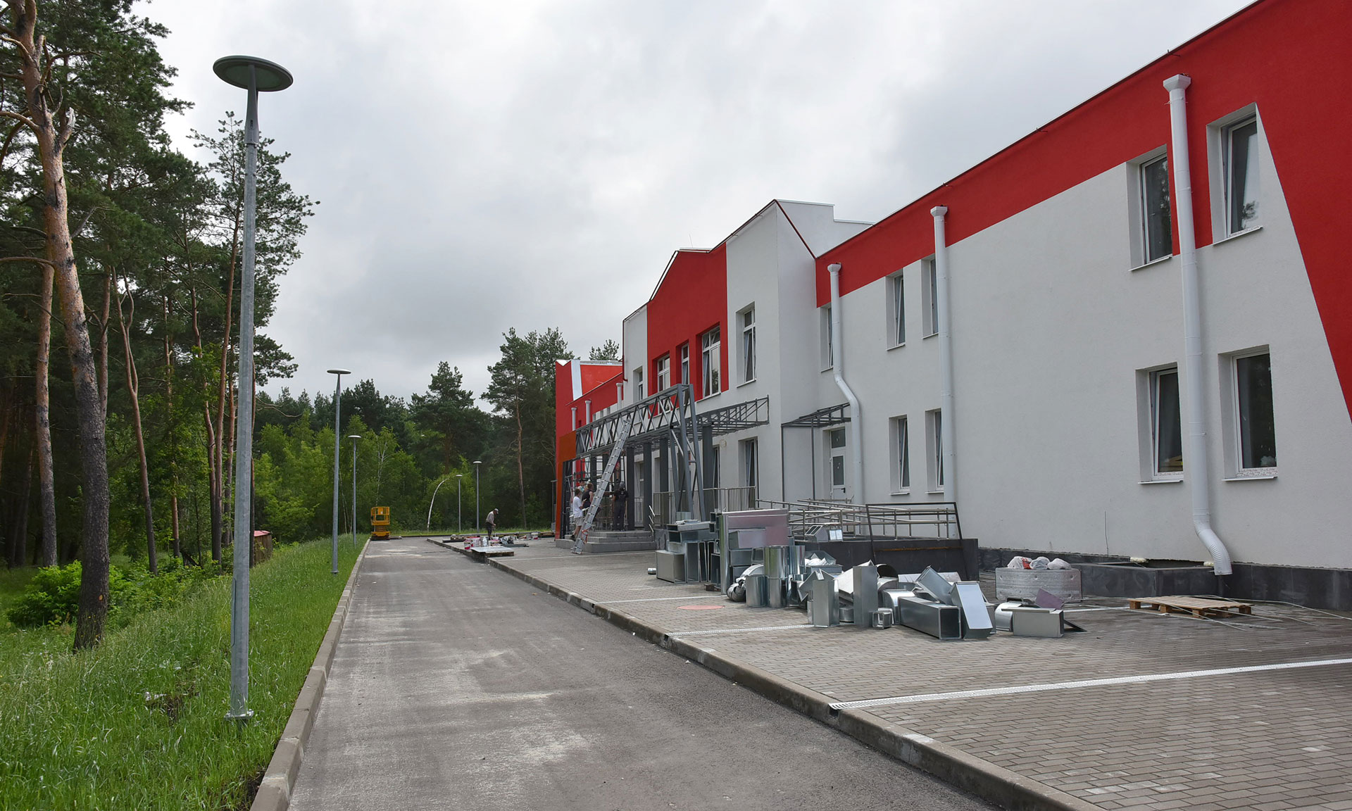 В Фокинском районе Брянска активно введется строительство дворца зимних видов спорта