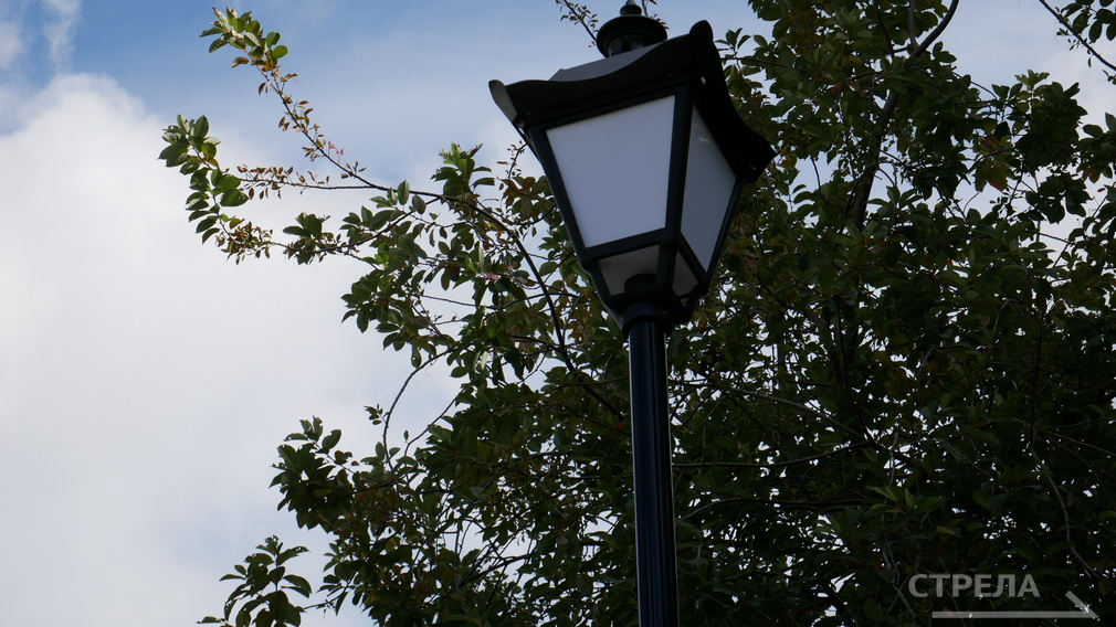 В Володарском районе Брянска благоустраивают два двора