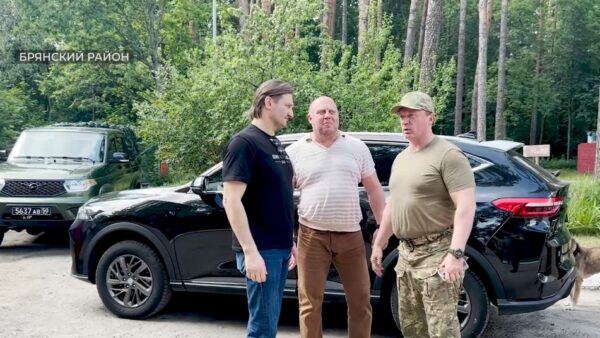 Сергей Антошин поблагодарил Эдгарда Запашного за внимание к БАРС-Брянск