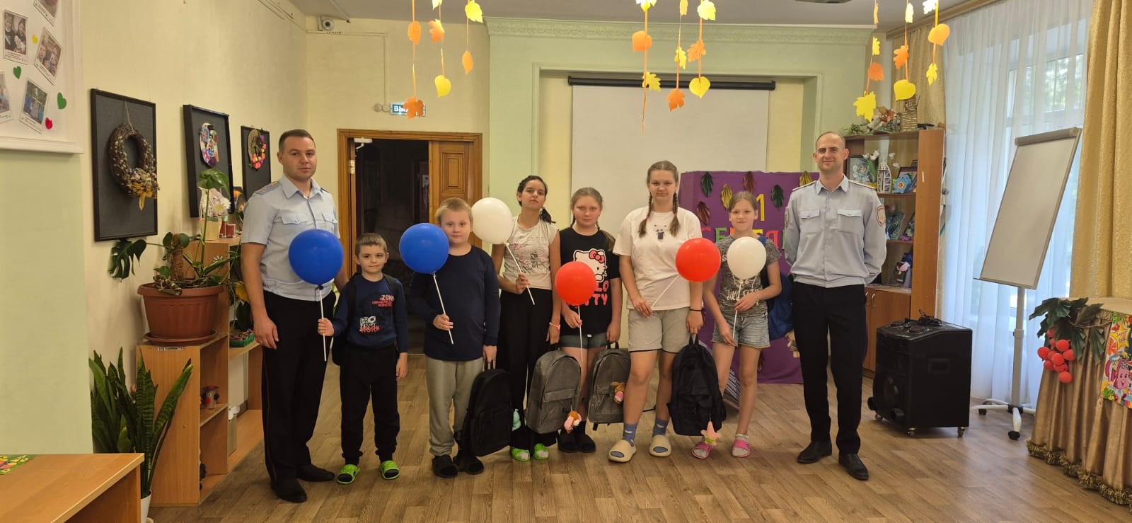 Транспортные полицейские Брянска посетили подшефный социально-реабилитационный центр для несовершеннолетних