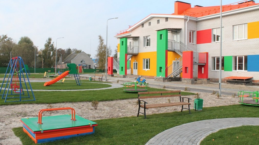 В Суземке построено три многоквартирных дома и детский сад