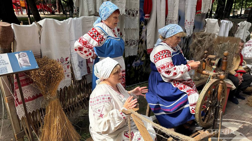 Дубровский и Рогнединский районы представили свои достижения