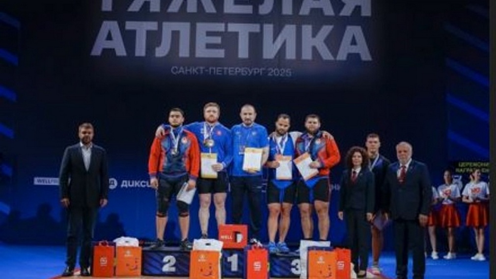 Брянские тяжелоатлеты завоевали четыре медали на чемпионате России