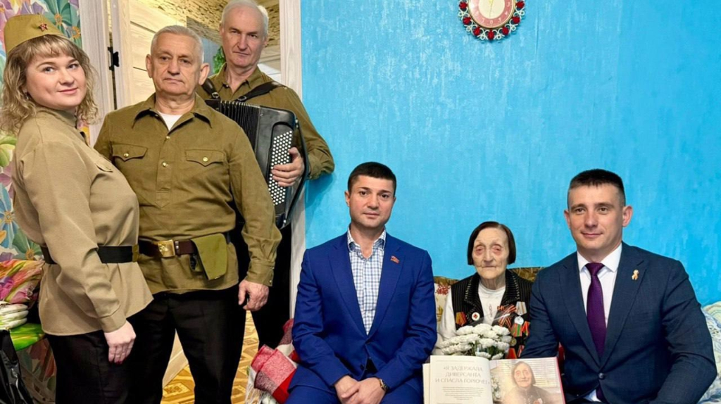 В Фокинском районе Брянска поздравили ветеранов Великой Отечественной войны