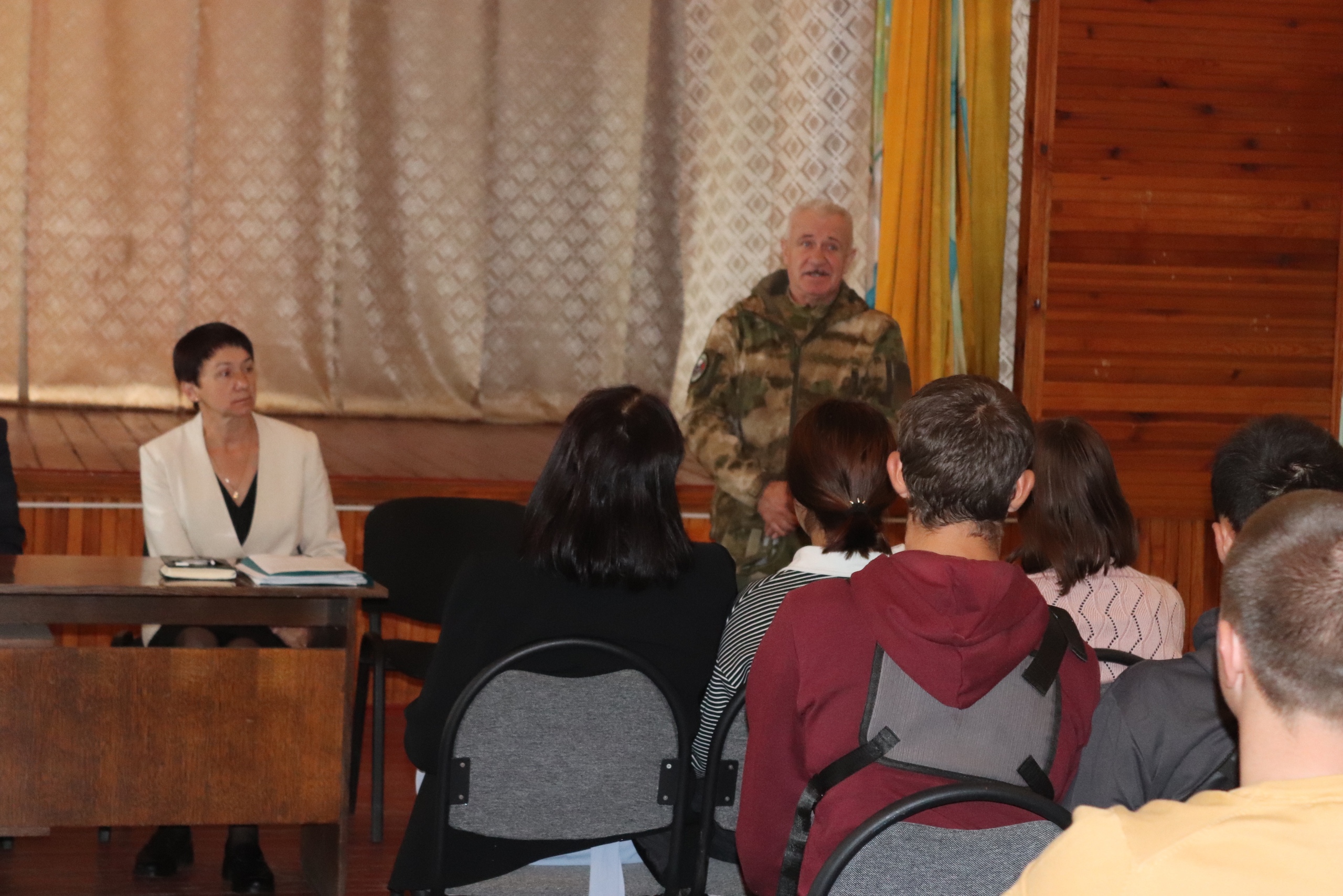 Центр занятости населения Севского района организовал и провел «Ярмарку вакансий» на базе филиала Трубчевского политехнического техникума