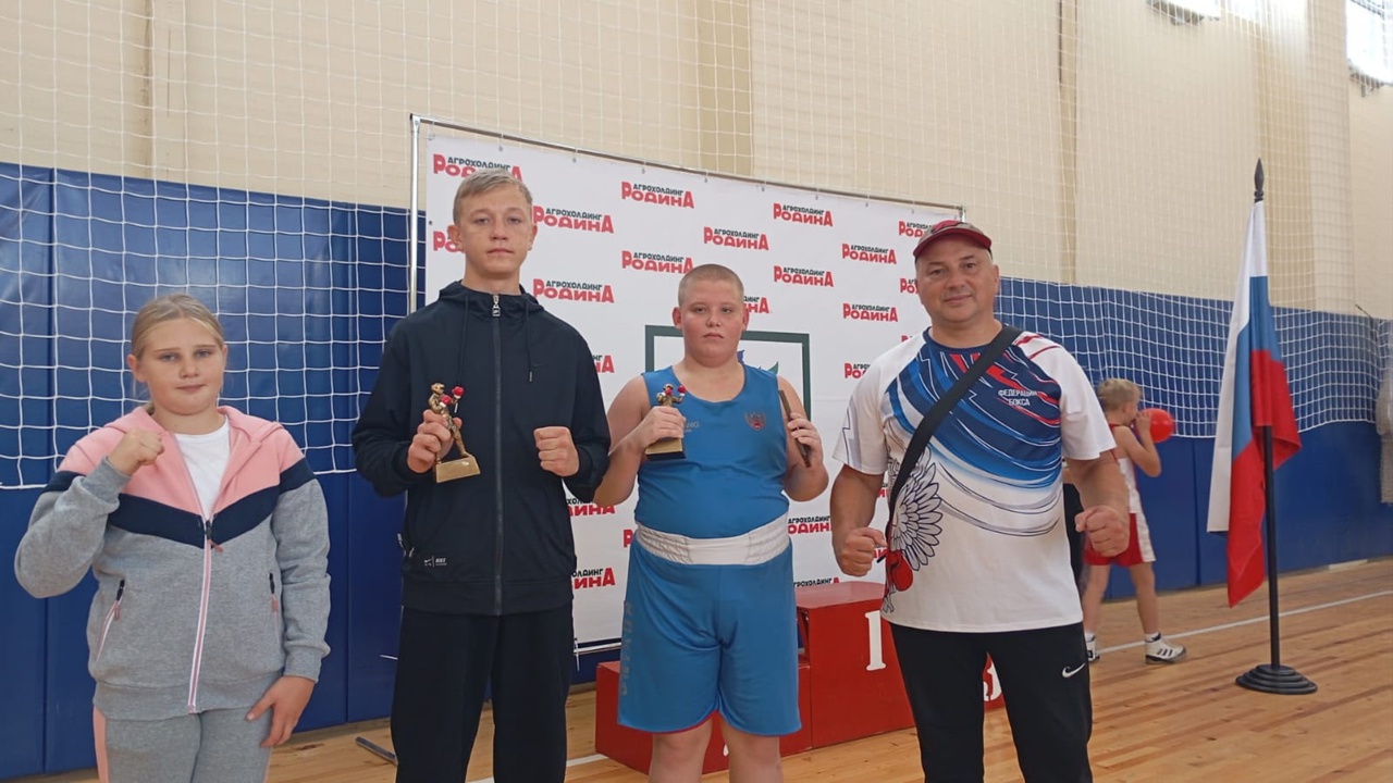 Воспитанники севской спортивной школы «Буревестник» успешно выступили на турнире по боксу