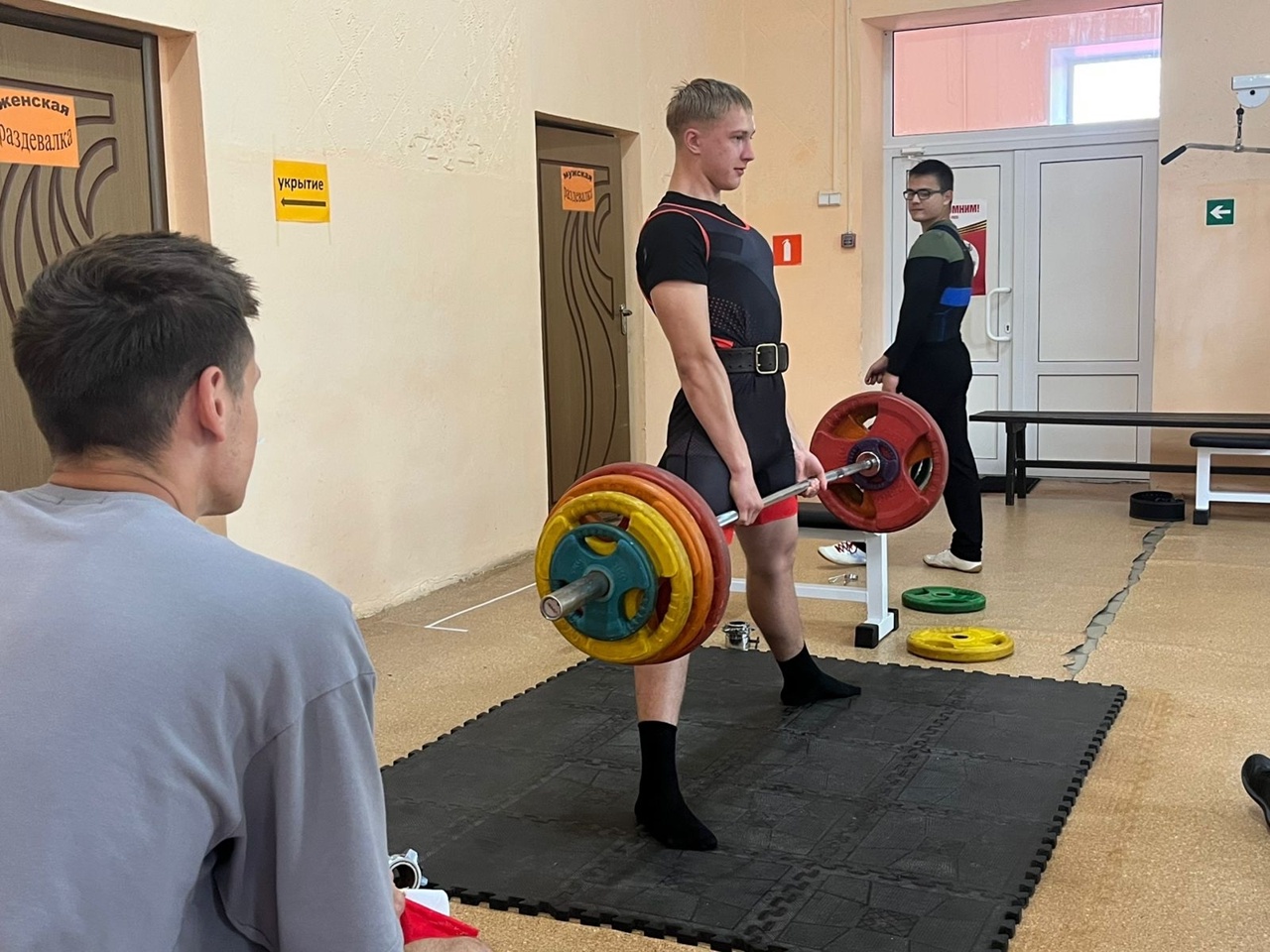 В Севске прошли соревнования по силовым видам спорта